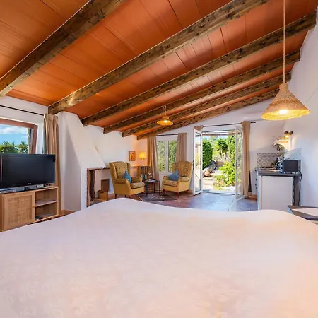 Junior Adults Only Mallorca Villa *